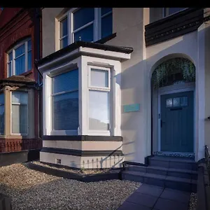 https://coral-boutique-apartments-1.hotelsin-chester.com