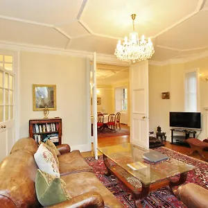 https://apt-elegant-3-bedroom-ramsay-garden-in-city-centre.edinburghhotelsuk.org