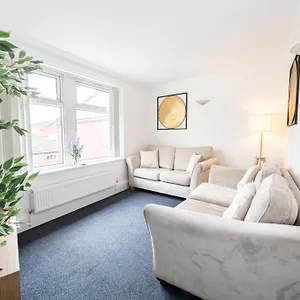 https://the-burton-free-gated-parking.hotelsin-chester.com